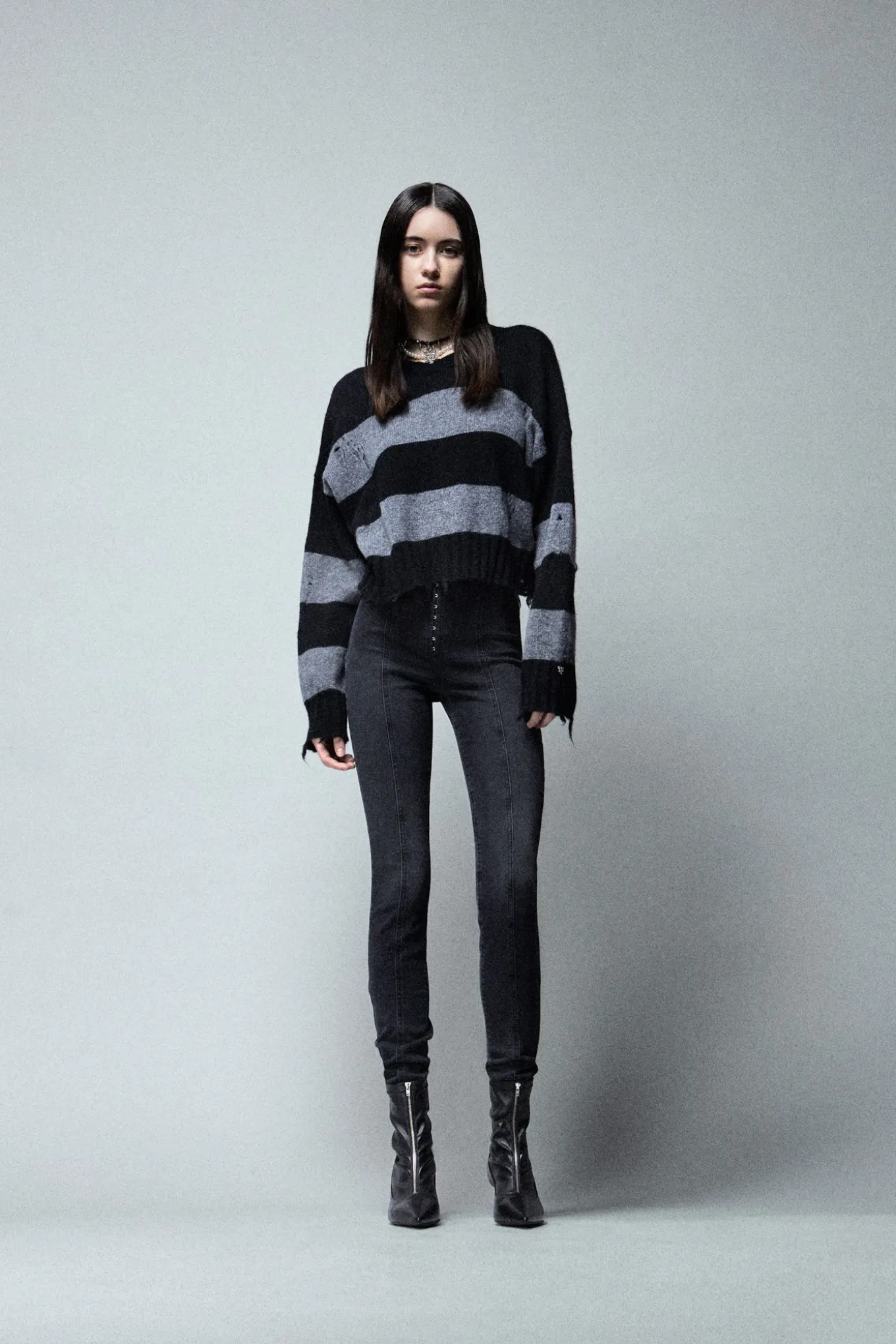 CROP COURTNEY