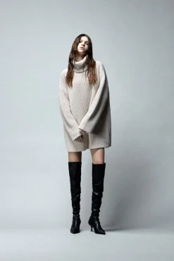 MAXI PULL LILY